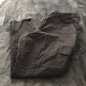 Skinny leg cargo pant
